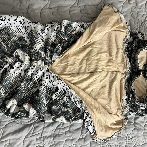 JLUXLABEL Cobra Ruched skirt - Picture 10 of 12